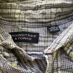 Roundtree & Yorke Men's Lavender Checkered Shirt